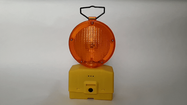 Лампа ФСА-2.2 аккумуляторная аварийная мигающая для обозначения проведения дорожных работ купить в Москве по недорогой цене на магзнак