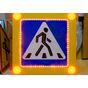 Знак светодиодный дорожный 5.19 пешеходный переход синий зебра треугольник оосбых для трассы купить по недорогой цене от производителя в Москве