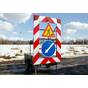 Прицеп прикрытия дорожный щит со знаками сигнальный световая индикация одноосный купить по недорогой цене от производителя в Москве
