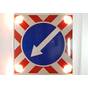 Импульсная стрелка дорожный знак купить 4.2.2 красно белый по недорогой цене от производителя со склада в Москве