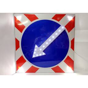 Знак светодиодный дорожный 4.2.1 - 4.2.2 красно-белый щит стрелка объезд препятствия слева справа мигающий для ремонтных работ купить по недорогой цене от производителя в Москве