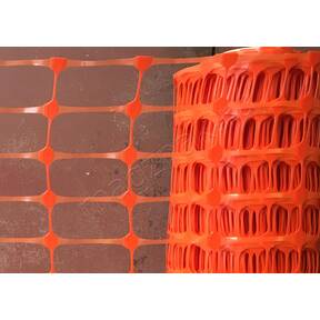 Защитная аварийная сетка оранжевая пластиковая для строительных площадок и ограждений