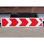 Знак дорожный светодиодный 1.34 направление поворота шеврон сержант предупреждающие большой светодиодный для дороги купить по недорогой цене от производителя в Москве