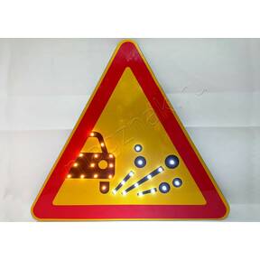 Светодиодный знак дорожный Выброс гравия 1.18 предупреждающий для дороги купить по недорогой цене