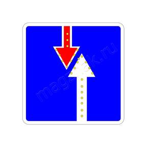 Светодиодный дорожный знак преимущества встречного движения 2.7 красная и белая стрелки синий квадратный